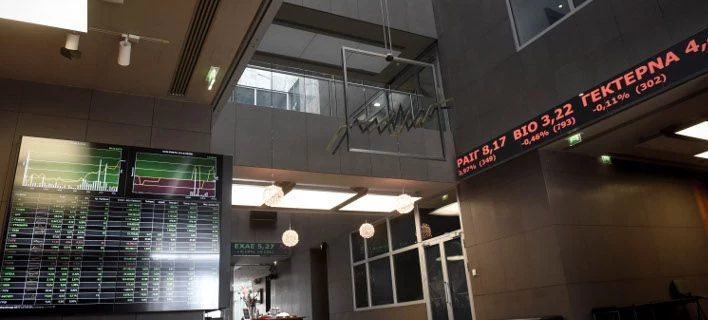 Η στάση αναμονής της Moody’s ρίχνει το Χρηματιστήριο